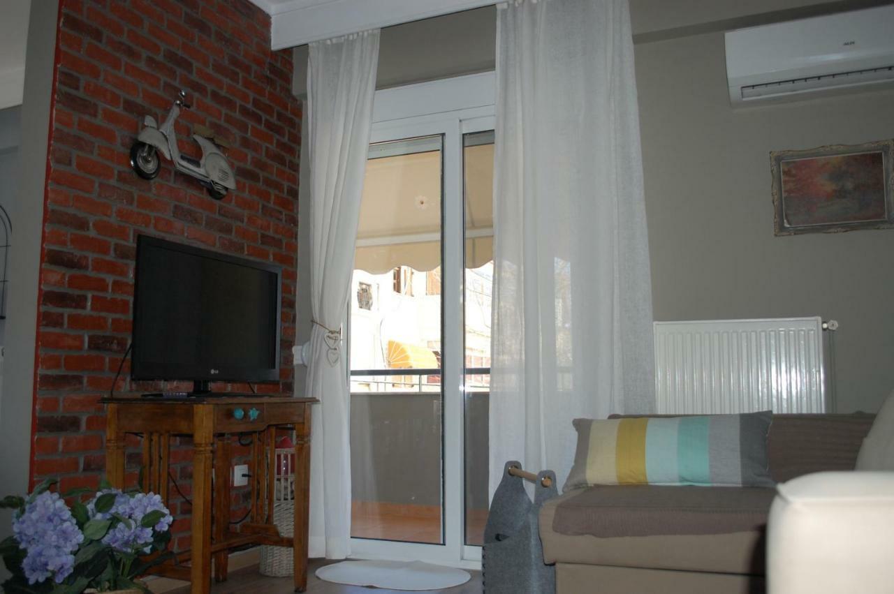 Peraía Cosy Home Boutique Apartment מראה חיצוני תמונה