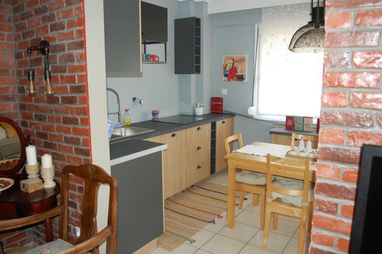 Peraía Cosy Home Boutique Apartment מראה חיצוני תמונה