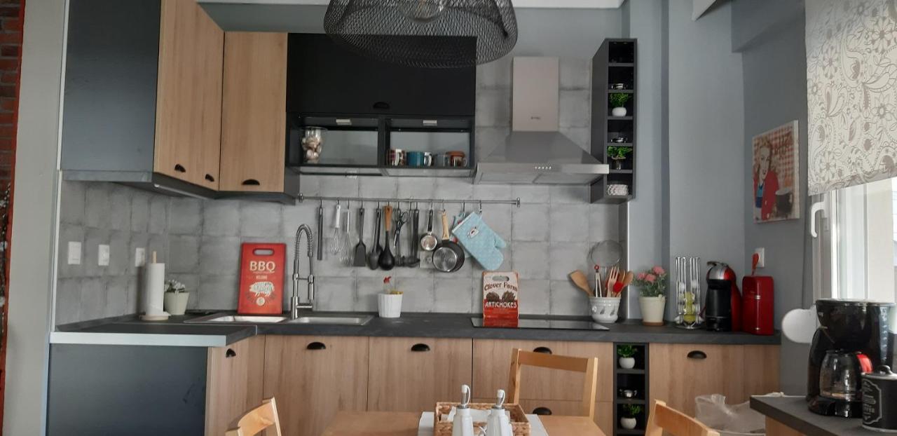 Peraía Cosy Home Boutique Apartment מראה חיצוני תמונה